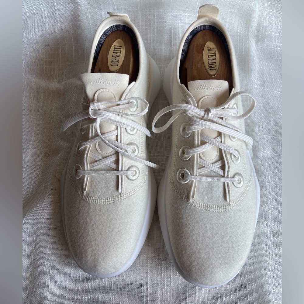Allbirds Women’s Superlight Wool Runner Casual Sneakers Cream Sz 9 comfort